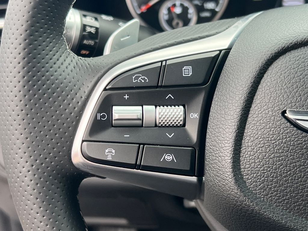 2026 GENESIS G70 Standard - Photo 24