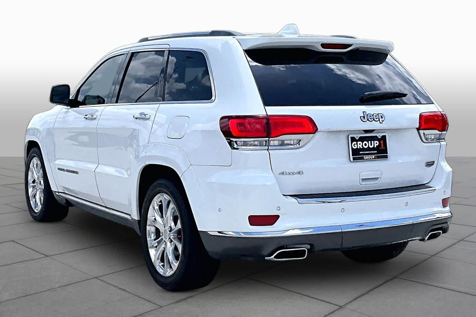Used 2020 Bright White Clearcoat Jeep Summit image 12