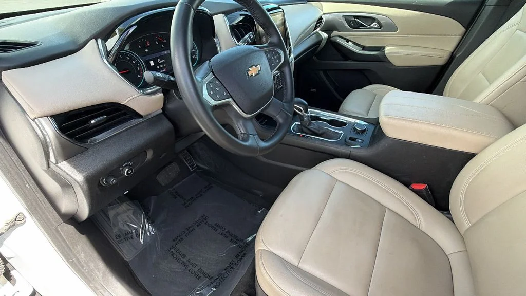Used 2023 Summit White Chevrolet LT Leather image 10