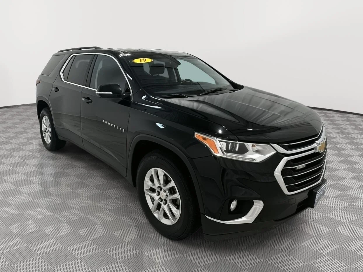 Used 2019 Mosaic Black Metallic Chevrolet LT Cloth image 7