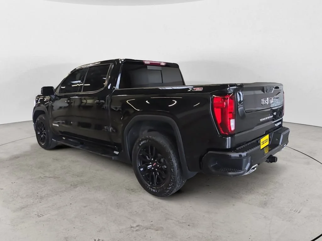 Certified Used 2022 ONYX BLACK GMC Elevation image 7