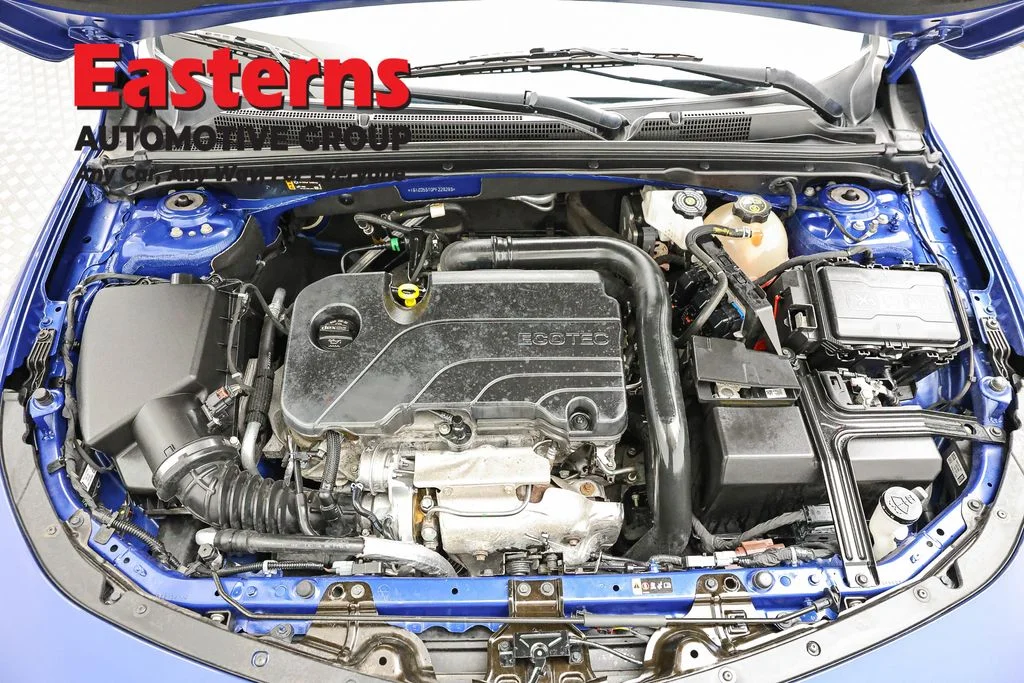 Used 2023 Blue Chevrolet LT image 7