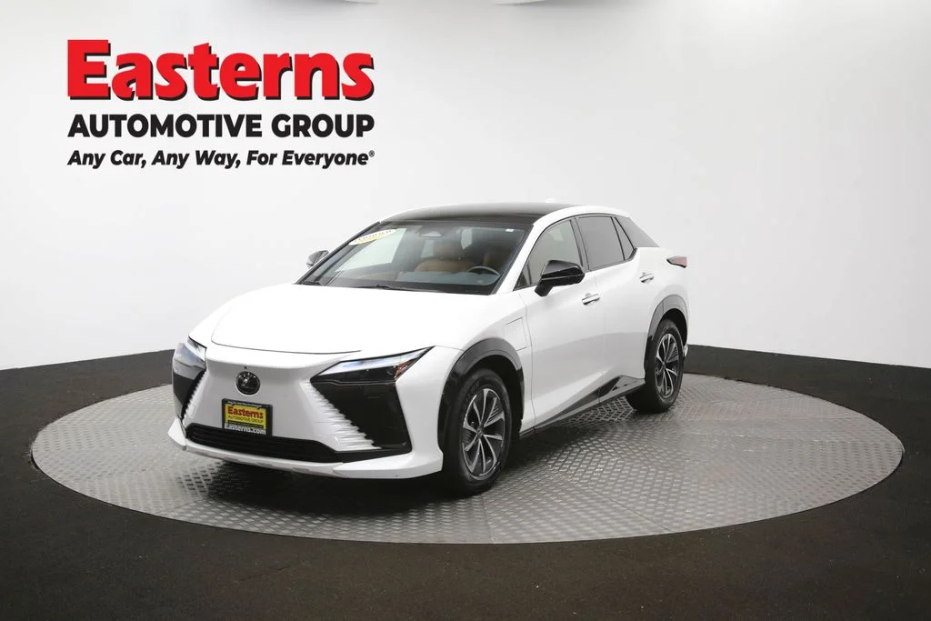 Used 2023 White Lexus 450e Premium image 56