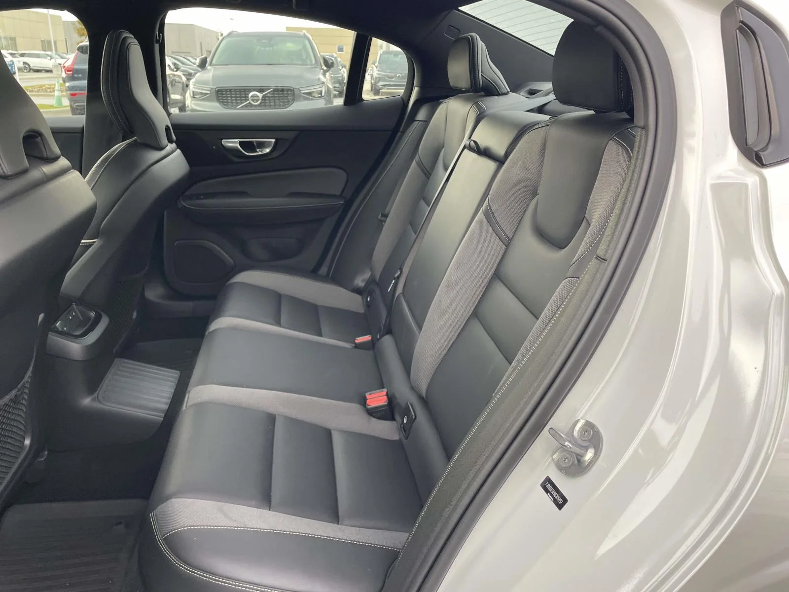 Used 2024 Crystal White Metallic Volvo Plus Black Edition image 3