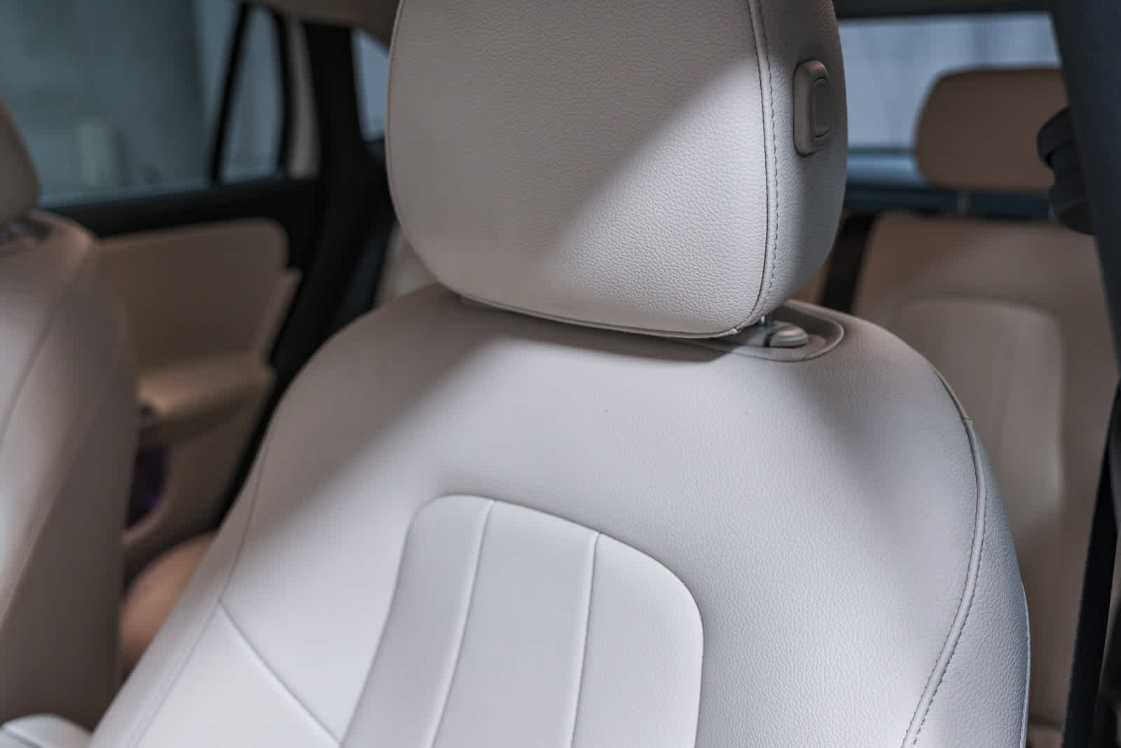 Used 2021 Polar White Mercedes-Benz GLA 250 image 16
