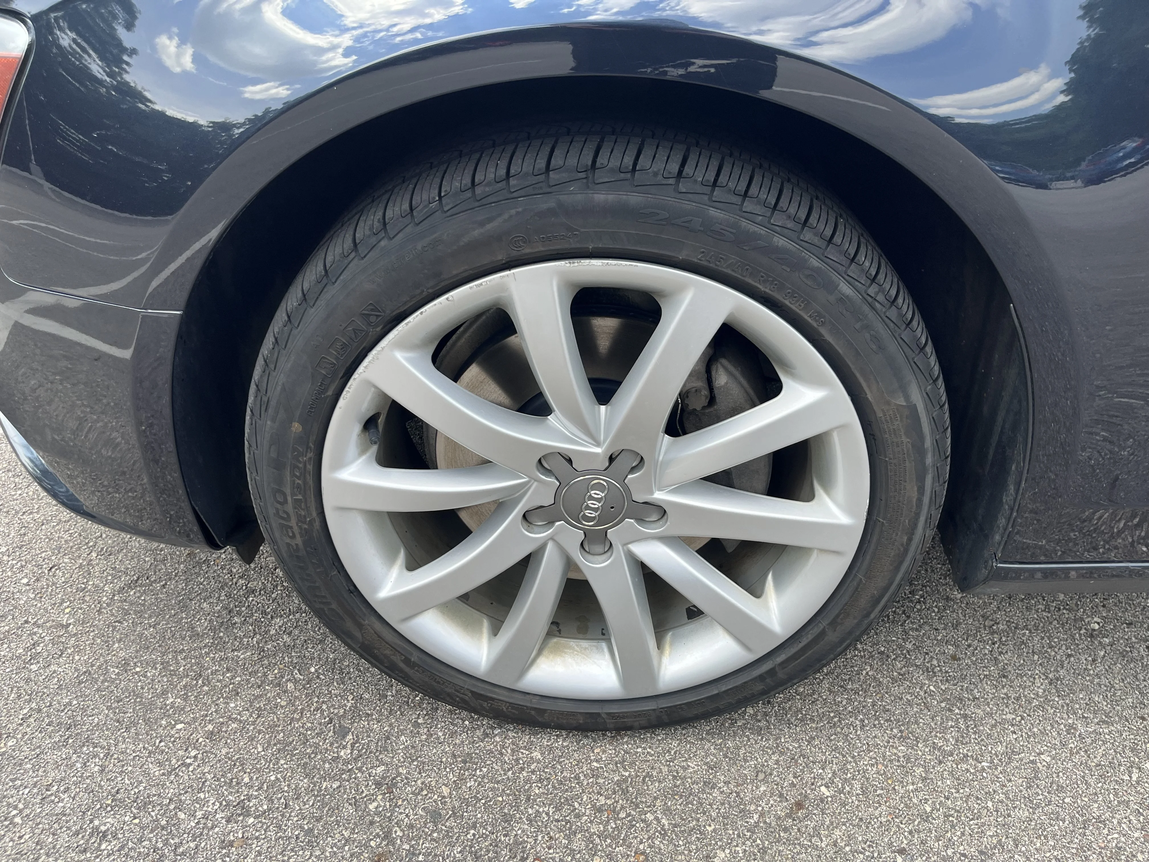 Used 2013 Moonlight Blue Pearl Audi Premium Plus image 25