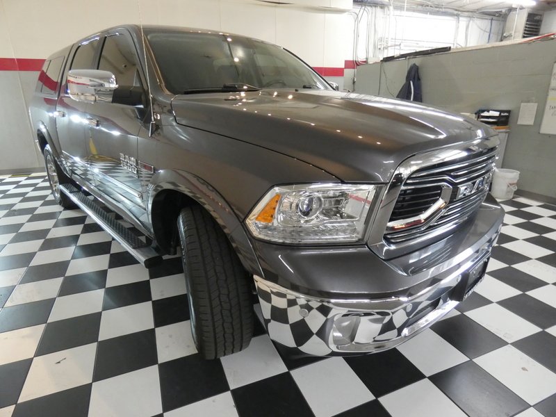 Used 2019 GRANITE CRYSTAL M Ram Crew Cab Laramie image 4