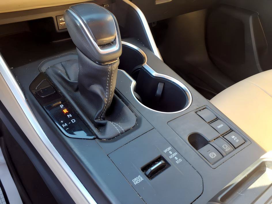 Used 2023 Pearl Toyota XLE image 23