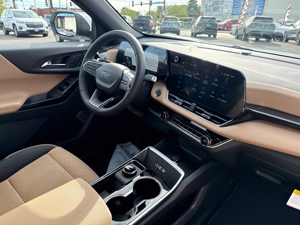 New 2027 Polar White Tricoat Chevrolet ACTIV image 40