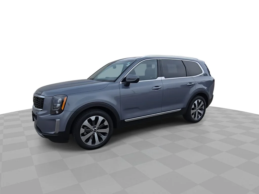 Used 2022 Silver Kia EX image 4