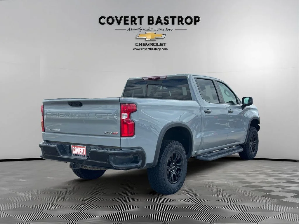 Used 2024 Gray Chevrolet ZR2 image 5