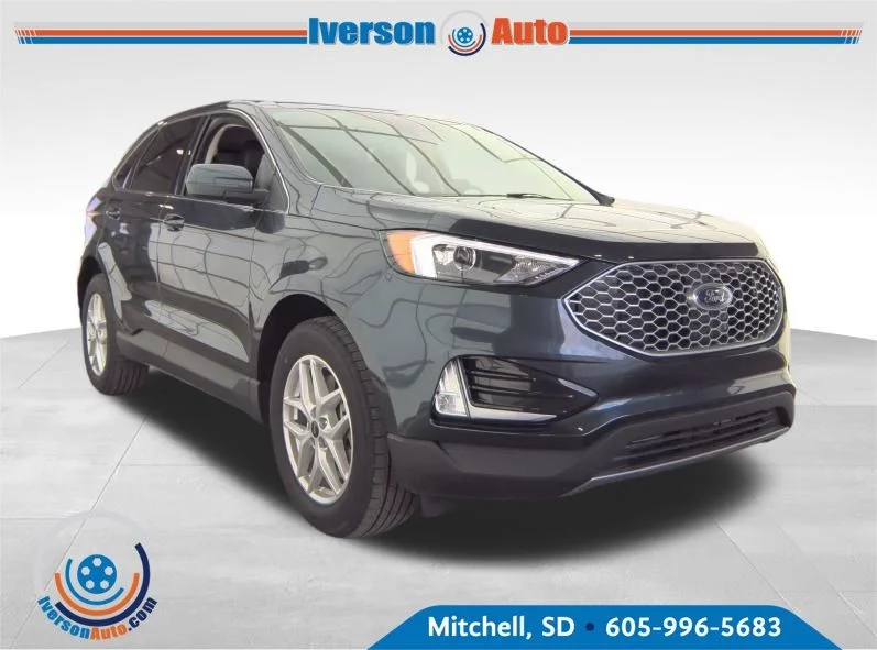 Used 2024 Blue Ford SEL image 6