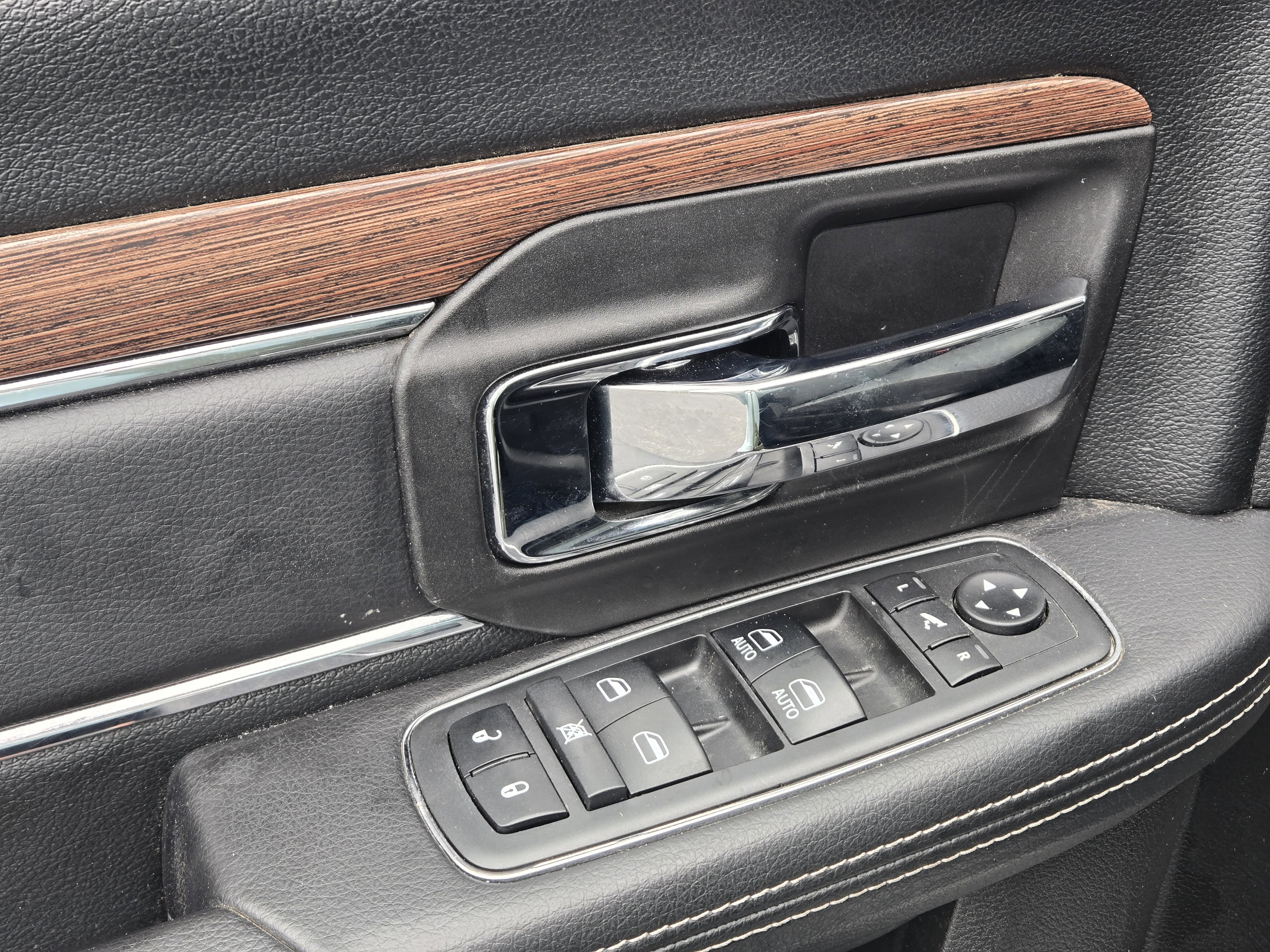 2023 RAM Ram 1500 Classic SLT - Photo 14