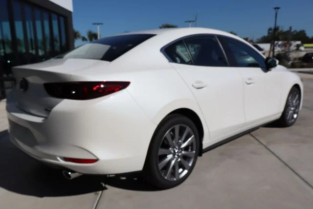New 2026 Snowflake White Pearl Mazda 2.5 S Preferred image 3