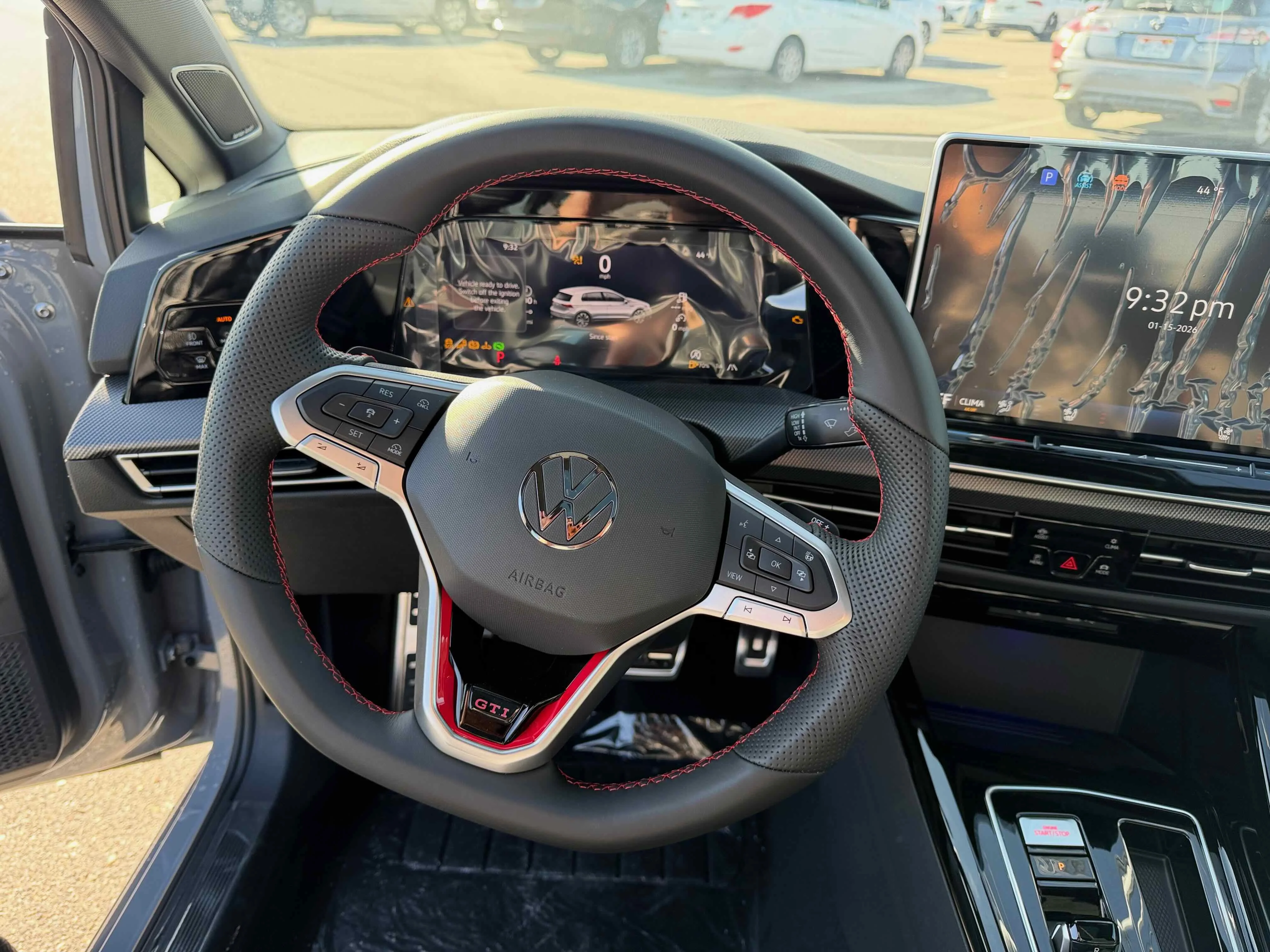 New 2026 Moonstone Volkswagen SE image 3