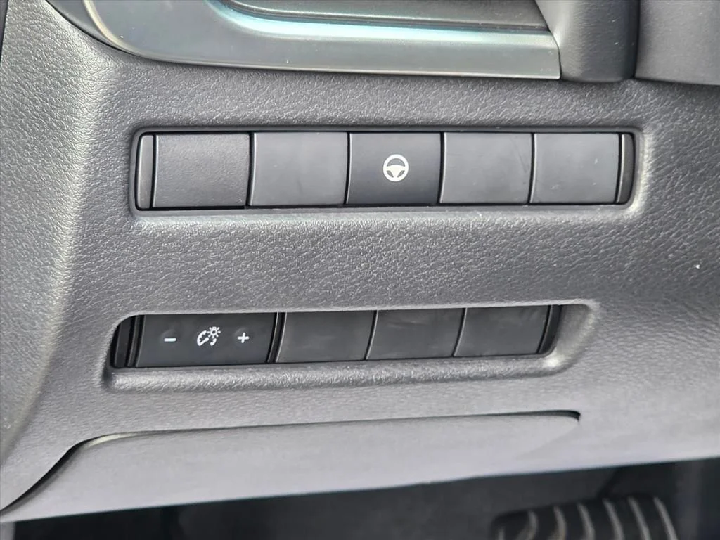 Used 2022 Black Nissan SV image 8