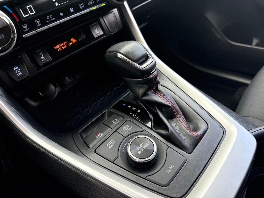 Used 2022 Midnight Black Metallic Toyota SE image 16