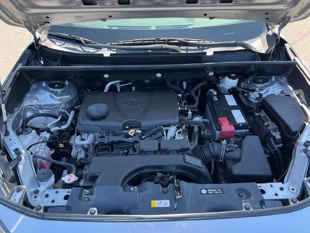 Used 2019 Silver Sky Metallic Toyota LE image 28