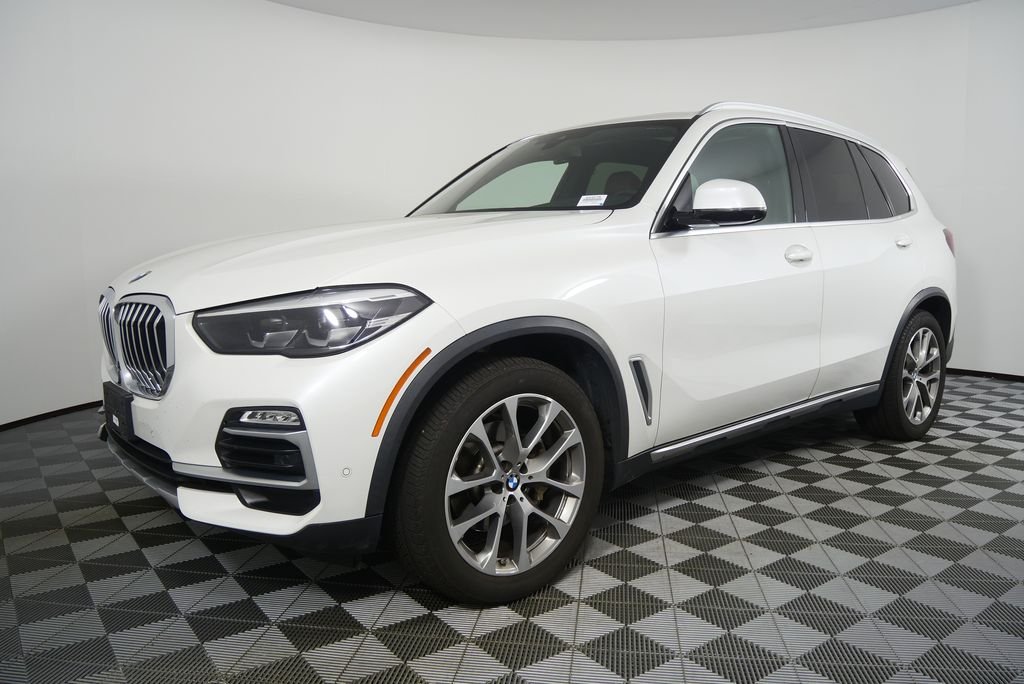 Used 2021 Mineral White Metallic BMW xDrive40i image 7