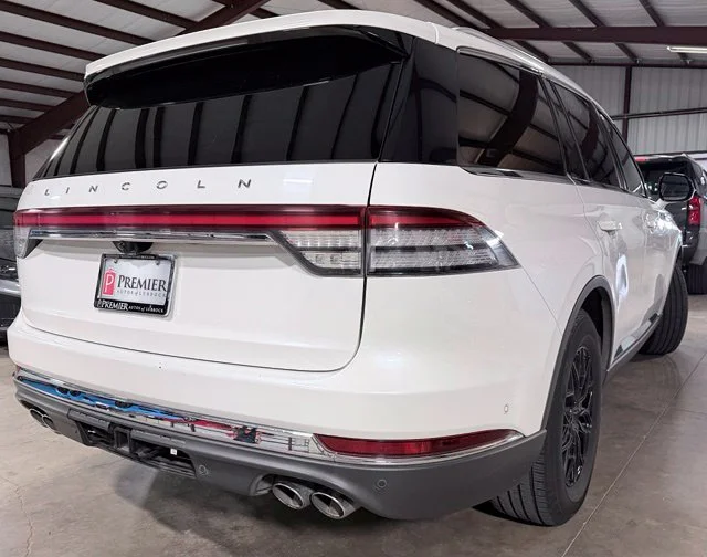 Used 2020 White Lincoln Reserve image 3