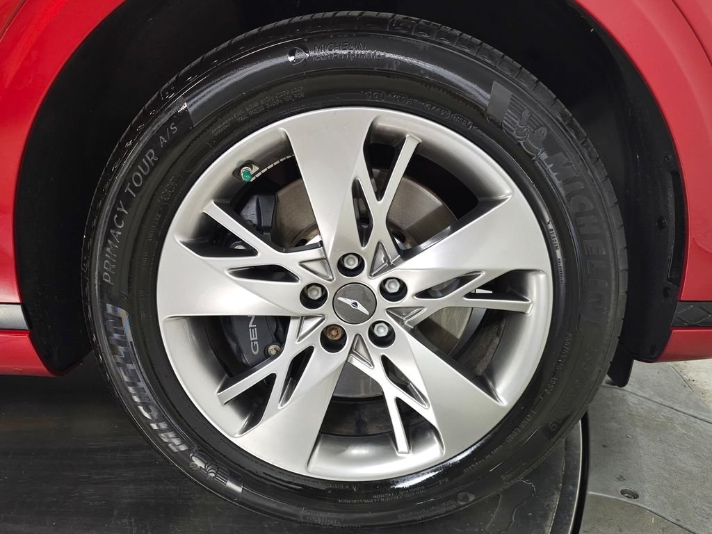 Used 2022 Red Genesis 3.5T Sport image 13