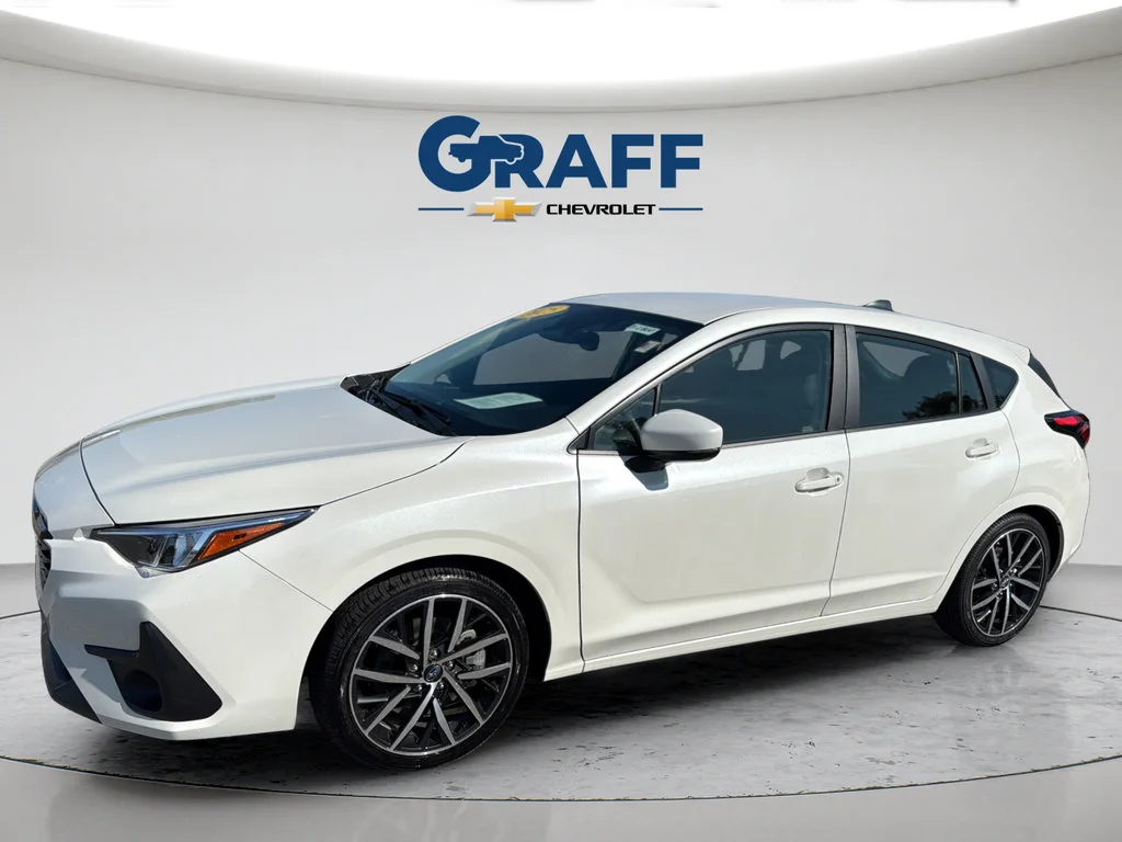 Used 2025 White Subaru Sport 5-Door image 2