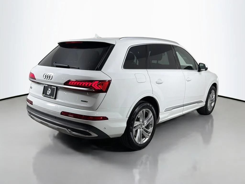 Used 2021 Carrara White Audi 45 Premium image 5