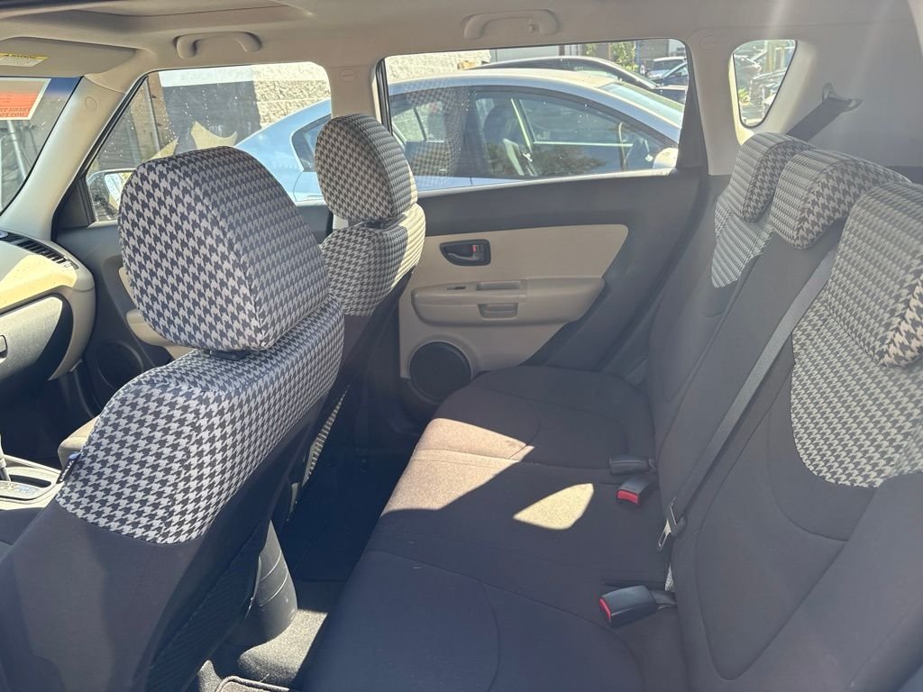 Used 2010 Java Kia Exclaim image 13
