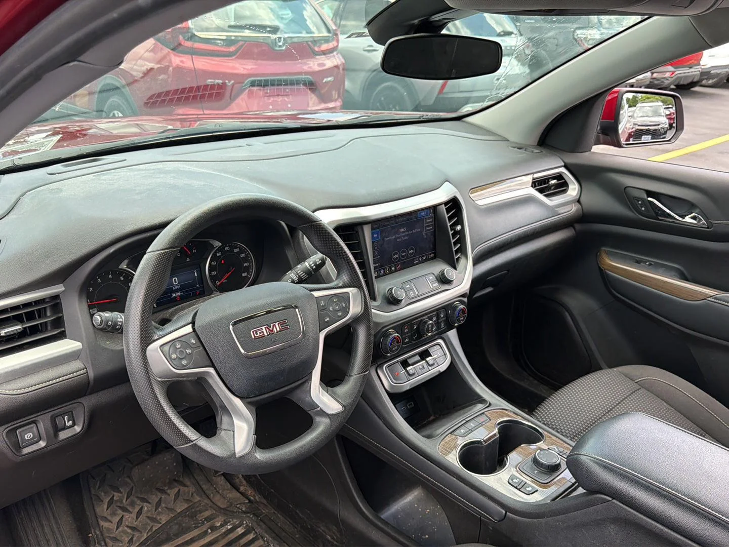 Used 2023 Volcanic Red Tintcoat GMC SLE image 3