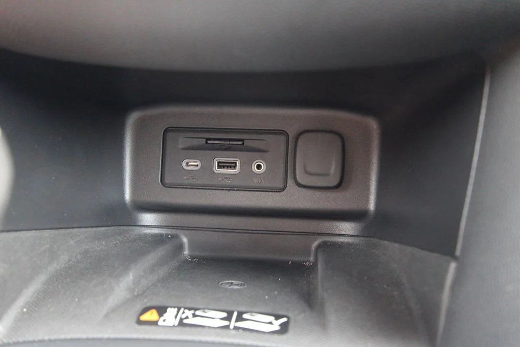 Used 2019 Cajun Red Tintcoat Chevrolet Premier image 27
