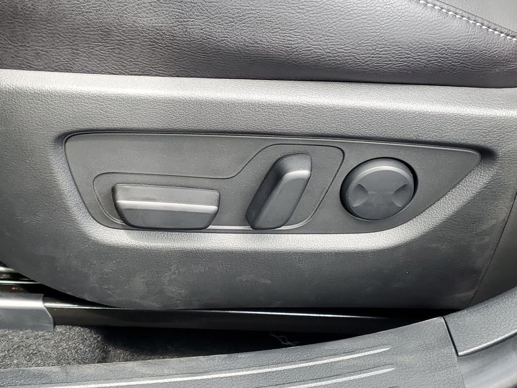 New 2026 Jet Black Mica Mazda 2.5 S Preferred AWD image 11