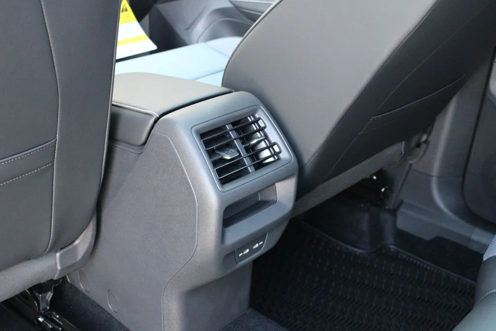 New 2026 Beige Volkswagen 2.0T SE R-Line Black image 23