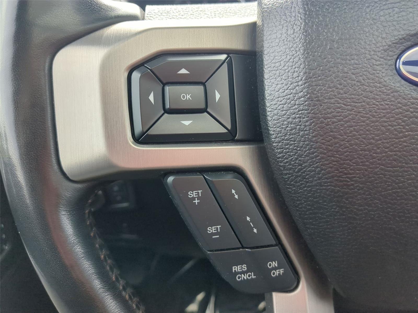 Used 2019 White Platinum Metallic Tri-Coat Ford Platinum image 16