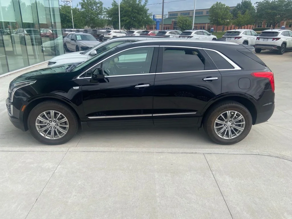 Certified Used 2019 Black Cadillac Luxury image 4