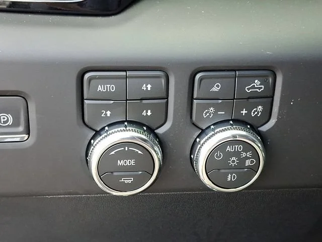 New 2026 Sterling Metallic GMC AT4 image 19