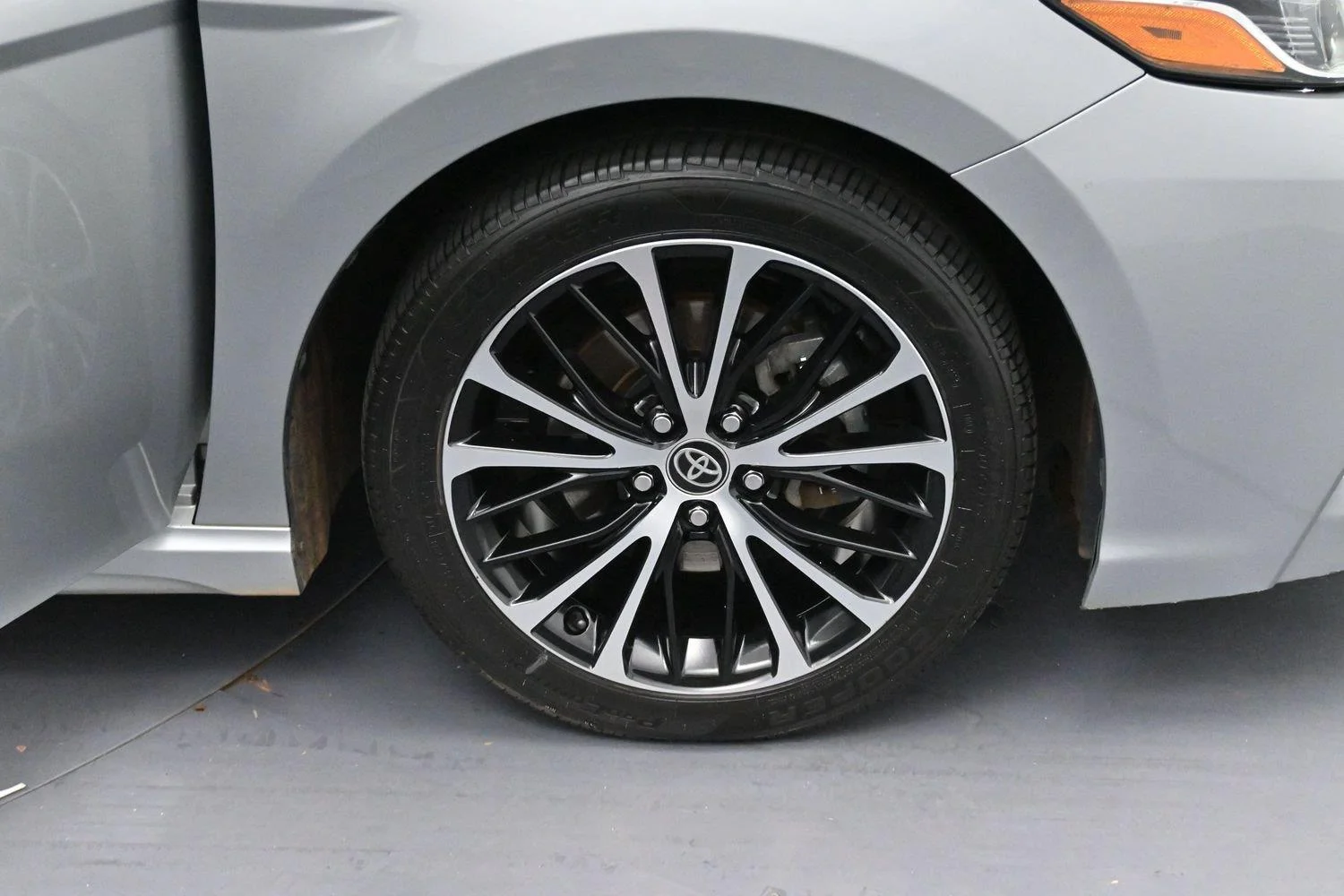 Used 2020 Celestial Silver Metallic Toyota SE image 32