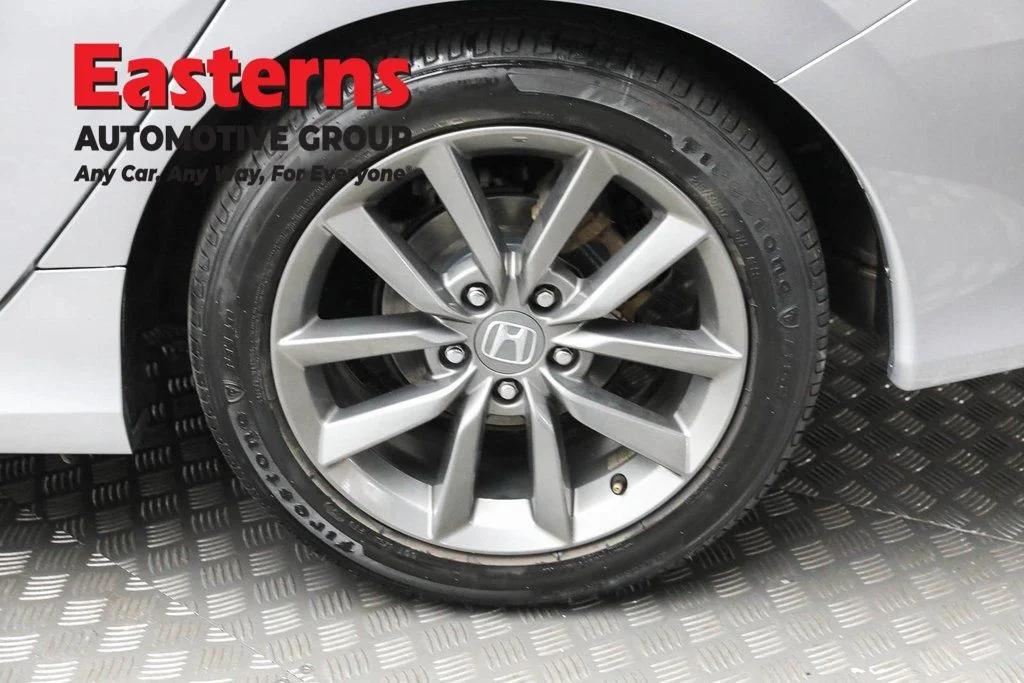 Used 2021 Silver Honda EX image 8