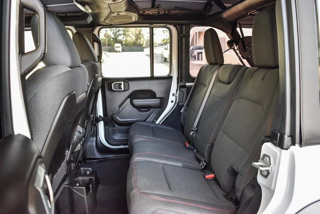 New 2026 Bright White Clearcoat Jeep Rubicon image 17
