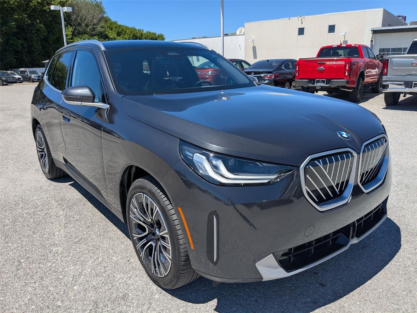 Used 2025 Dark Graphite Metallic BMW 30 xDrive image 3
