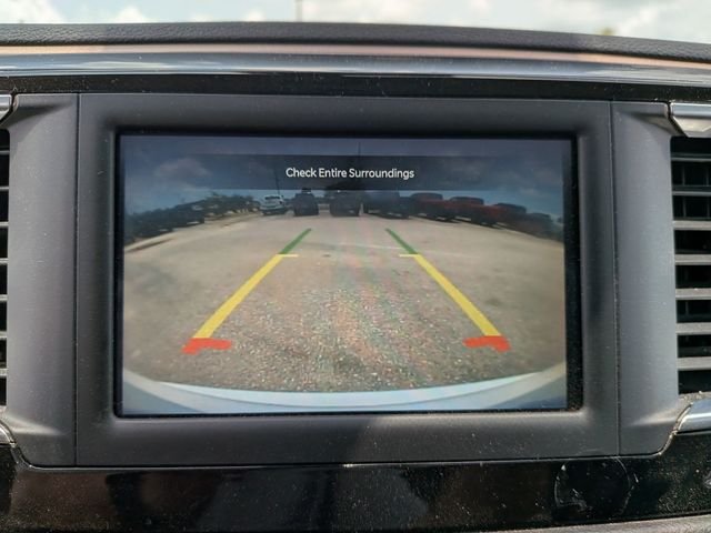 Used 2023 White Chrysler LX image 23