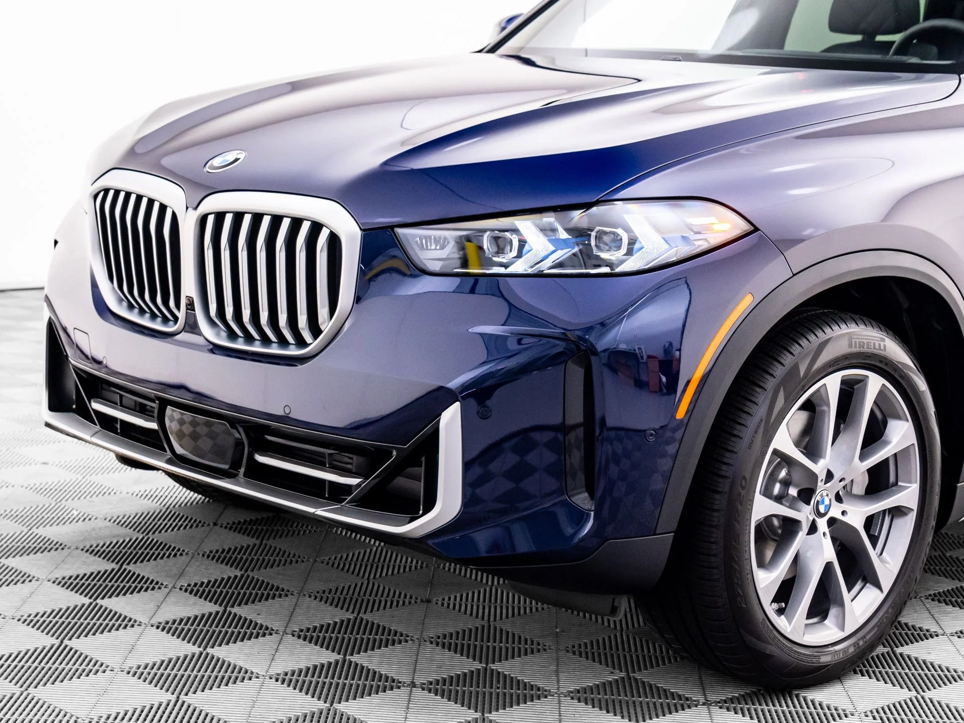 Used 2026 Blue BMW xDrive40i image 25