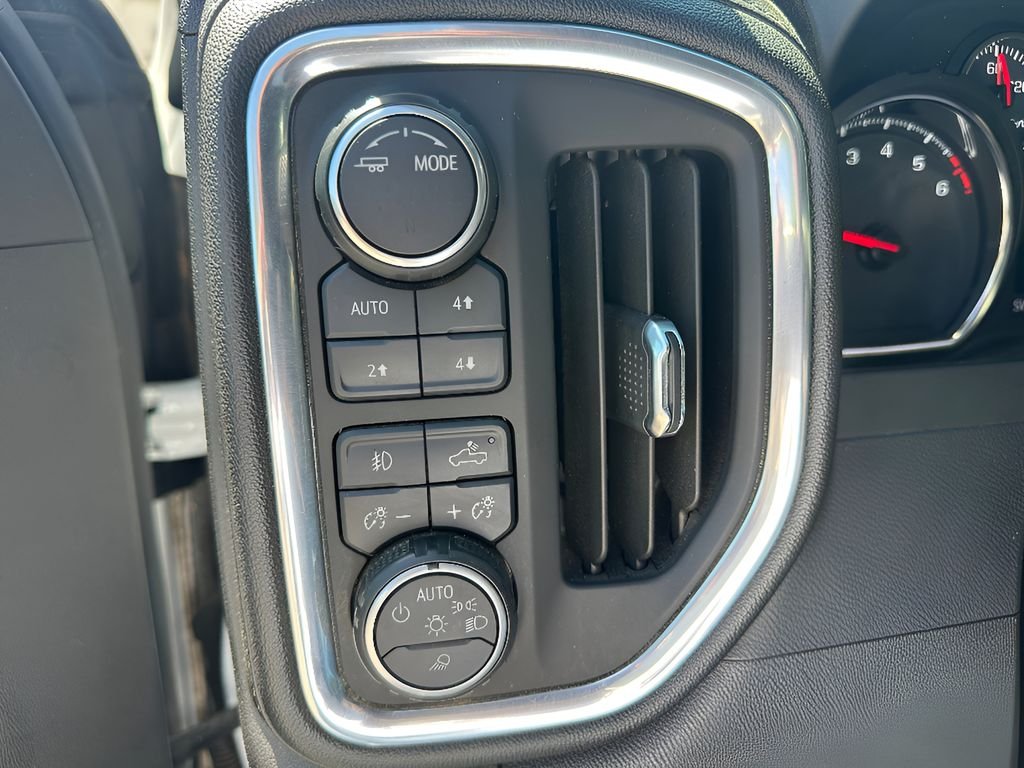 Used 2020 Summit White Chevrolet LT Trail Boss image 24