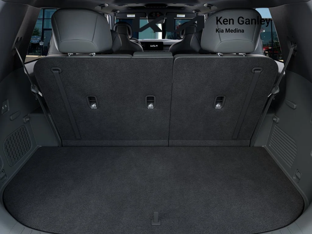 New 2027 Glacial White Pearl Kia X-LINE SX image 19