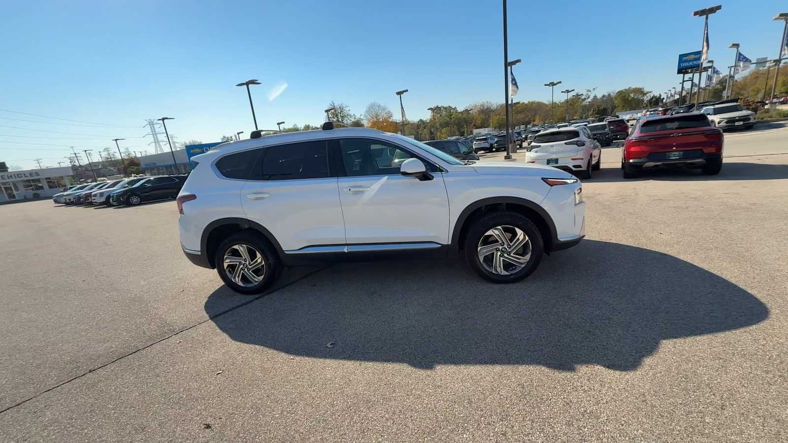 Used 2022 White Hyundai SEL image 9