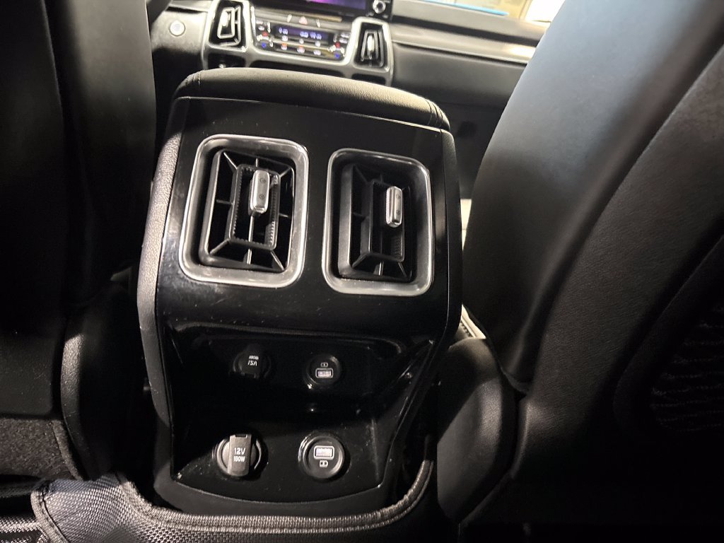 Certified Used 2023 Glacial White Pearl Kia SX image 31