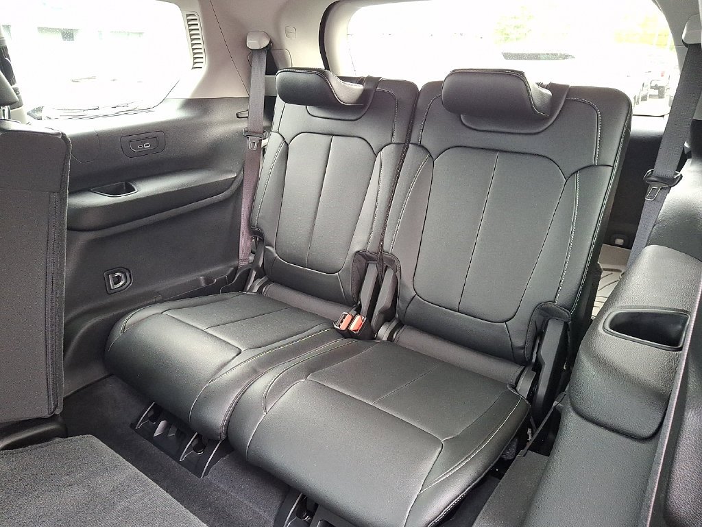 Used 2024 Red Jeep Limited image 11