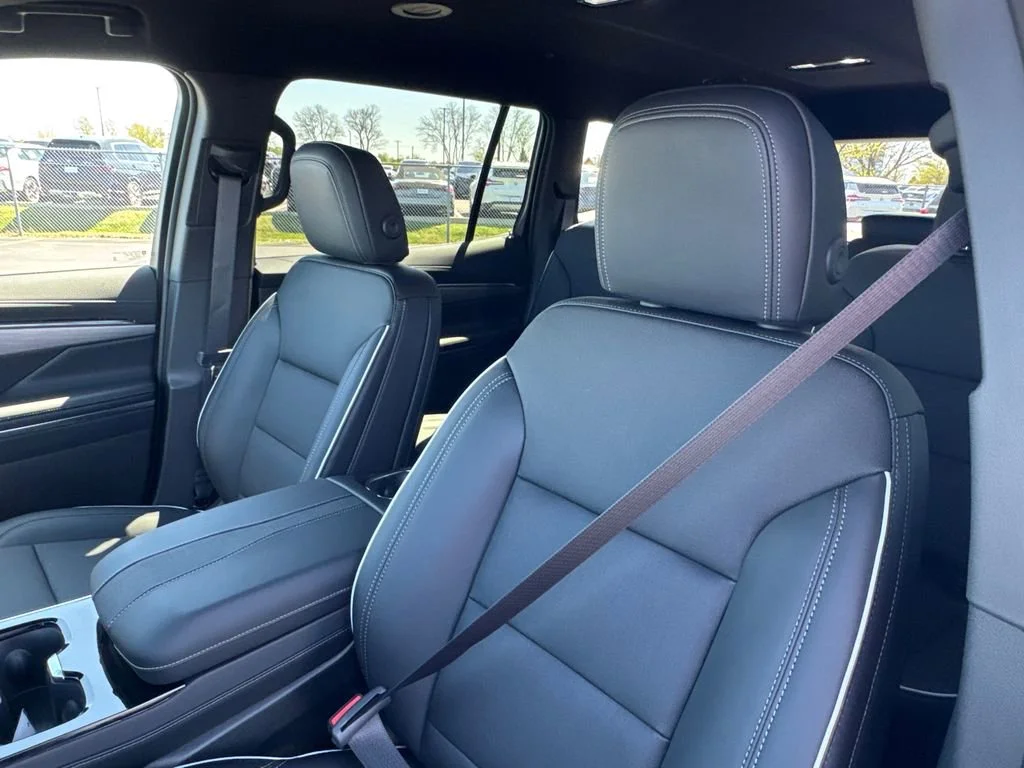 2026 Buick Enclave Preferred - Photo 21
