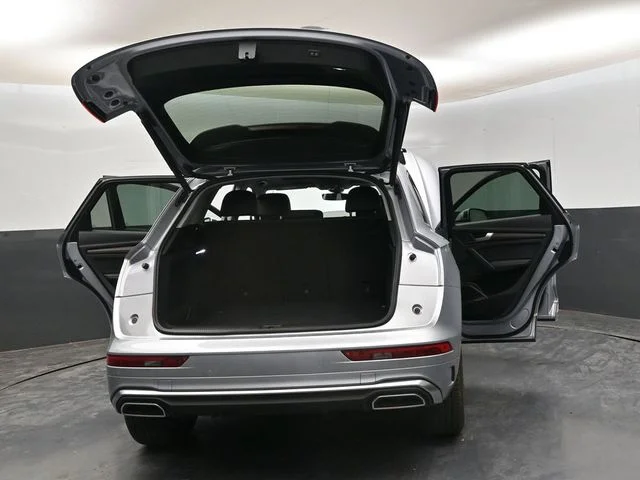 Used 2024  Audi 45 S line Premium image 33