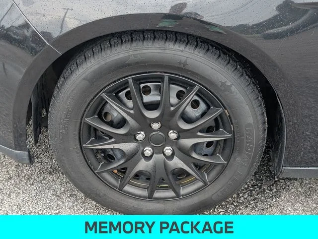 Used 2012 Black Ford SE image 11