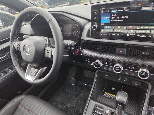 Used 2025 Urban Gray Pearl Honda  image 32